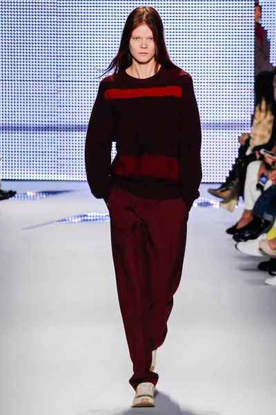Look 15